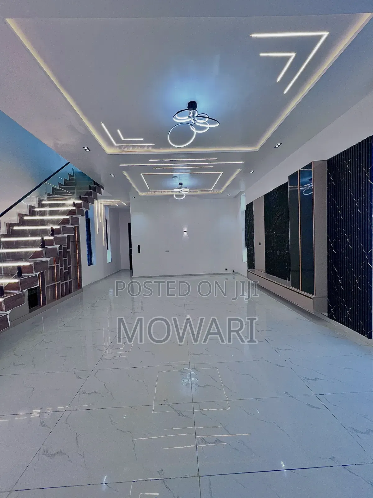 5bdrm Duplex in Lekki Expressway for sale