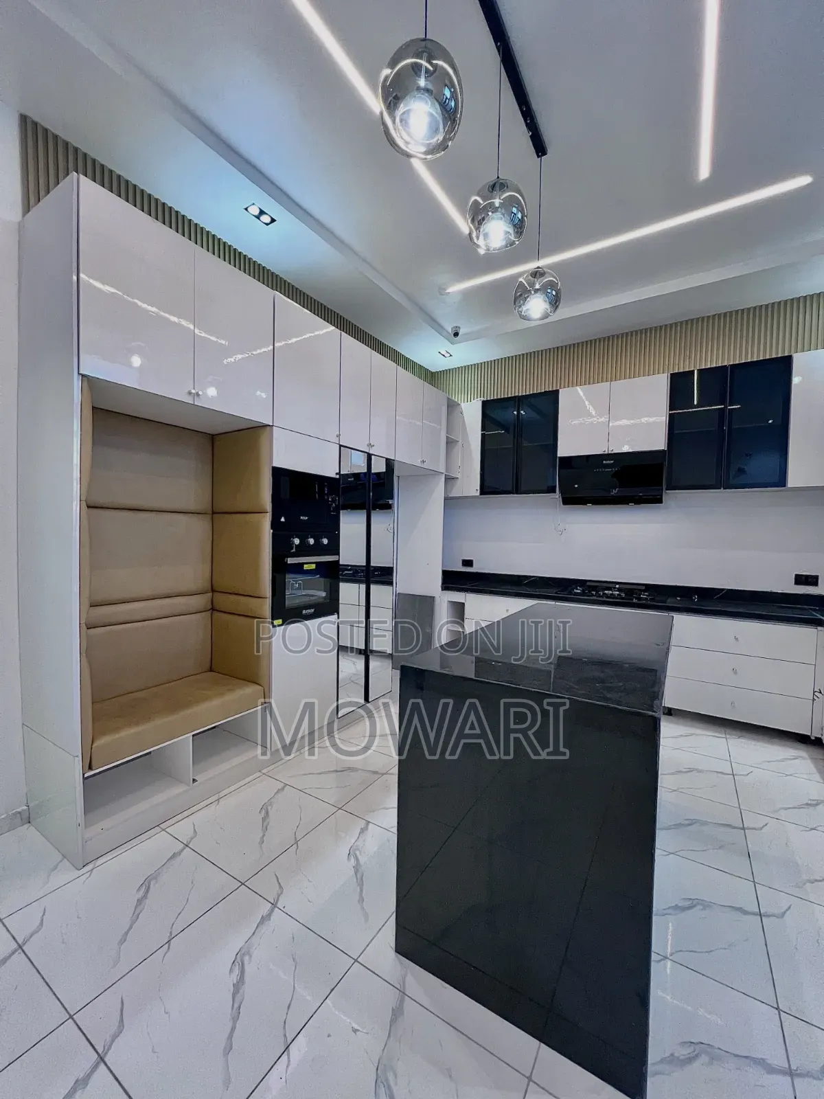 5bdrm Duplex in Lekki Expressway for sale