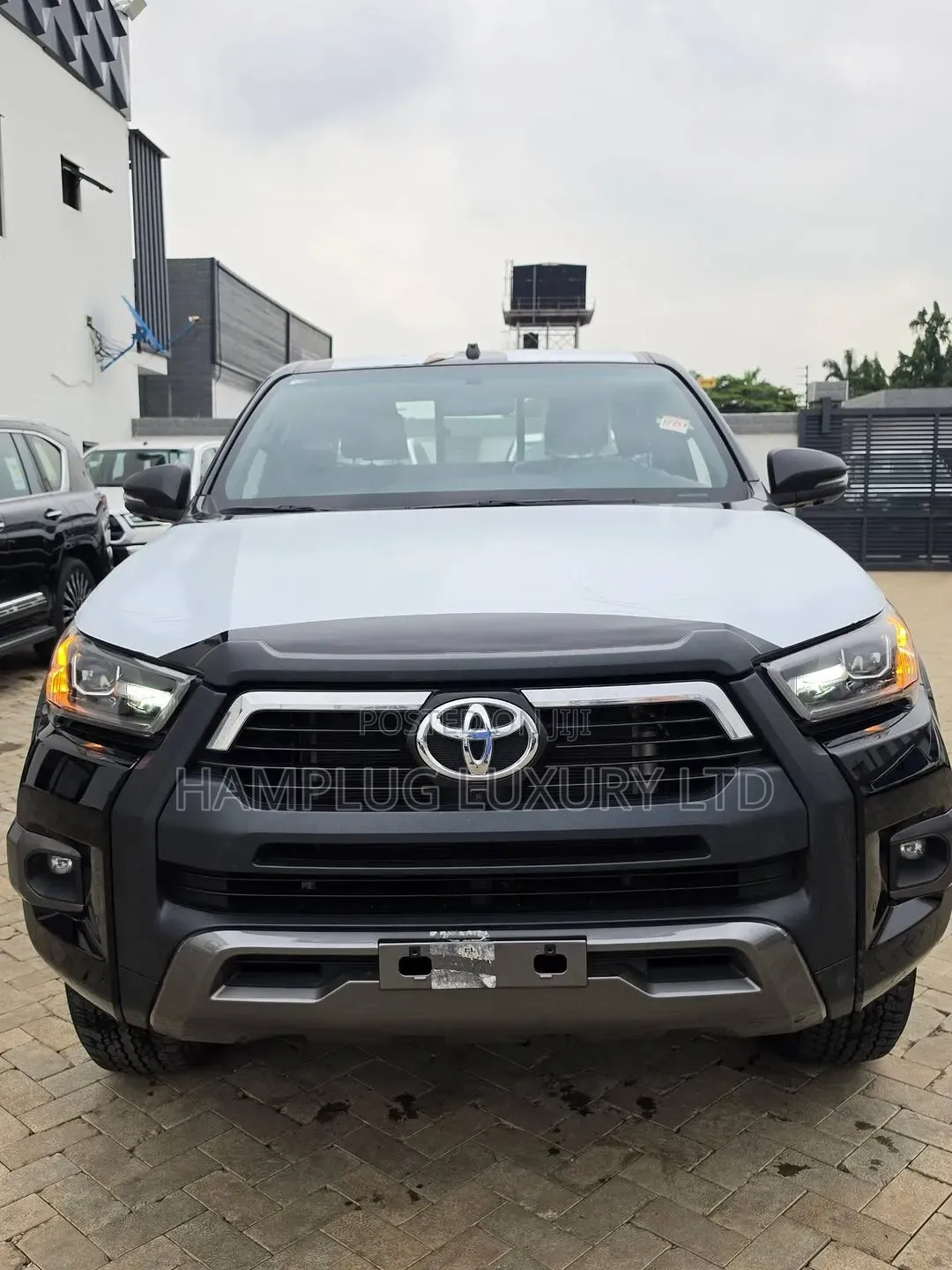New Toyota Hilux 2026 Black