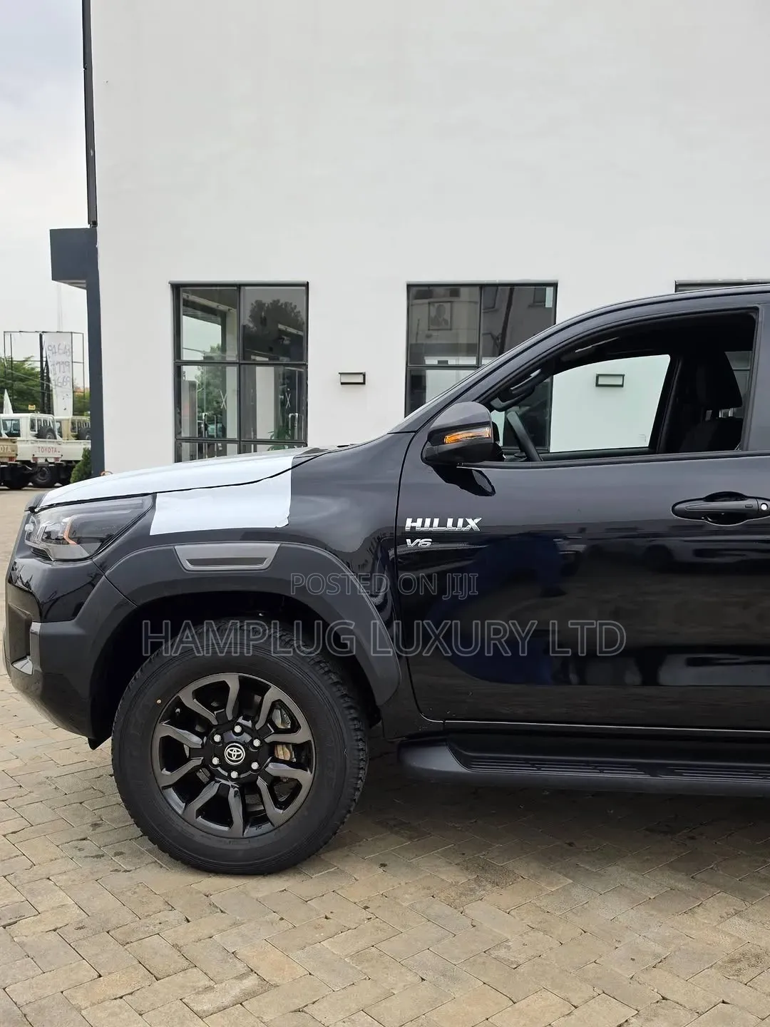 New Toyota Hilux 2026 Black