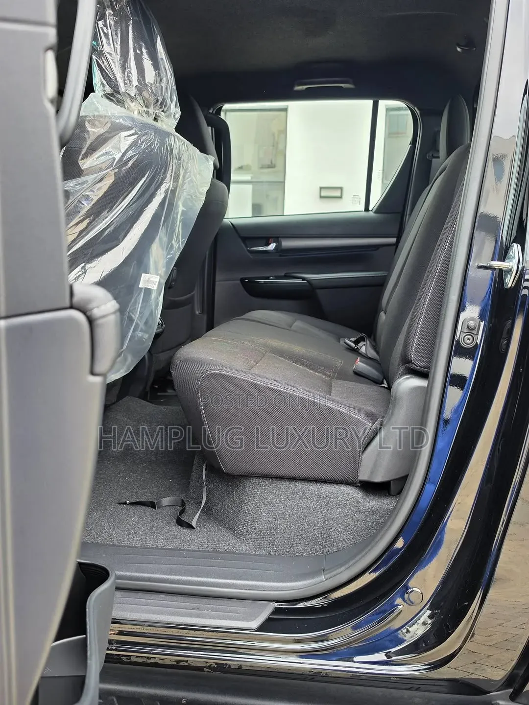 New Toyota Hilux 2026 Black