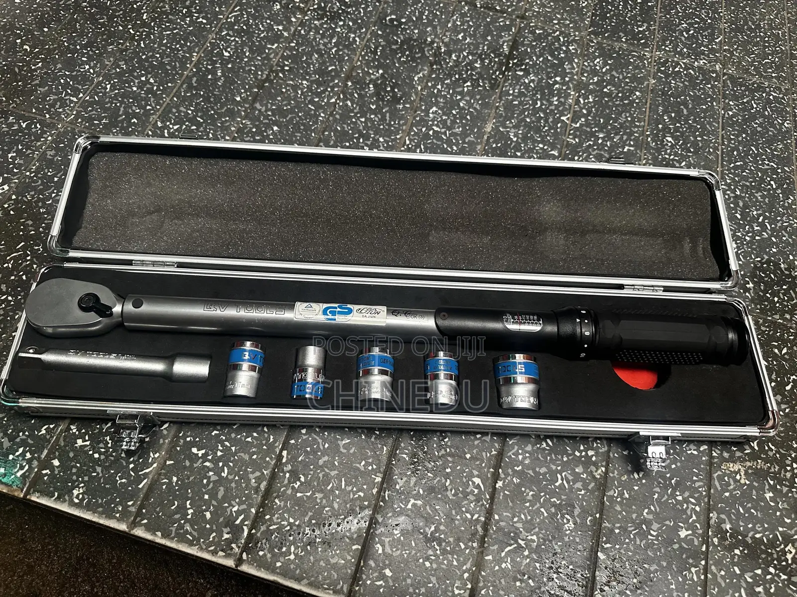 1/2” Drive Torque Wrench Set With Wheel Sockets