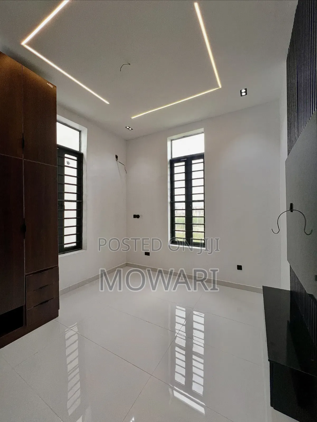 5bdrm Duplex in Lekki Expressway for sale