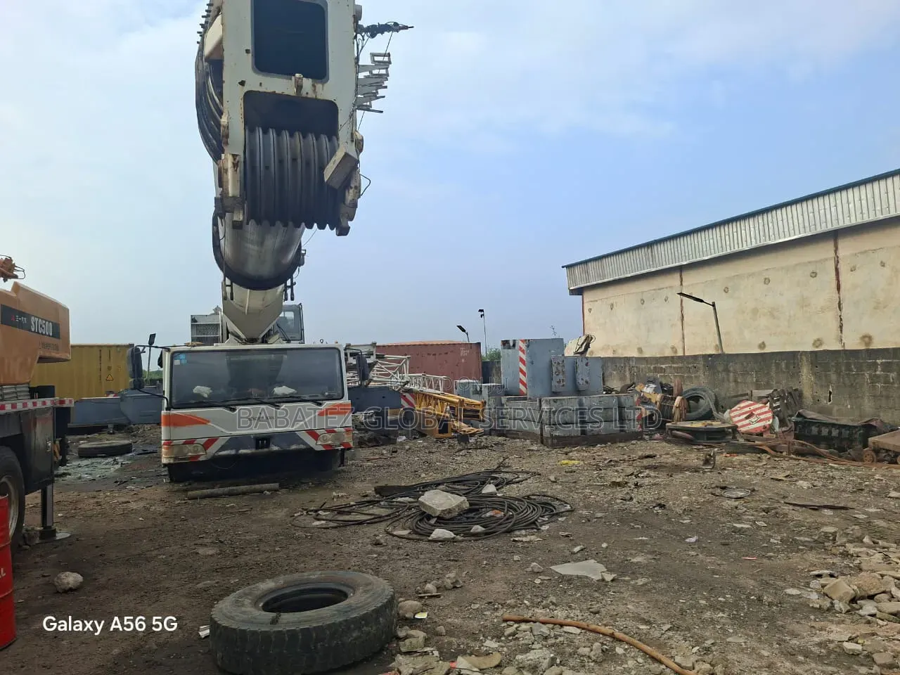 350 Tons Motorized Crain