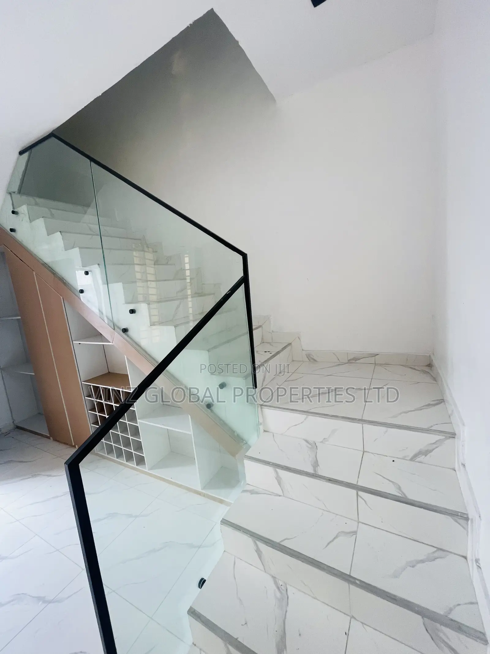 4bdrm Duplex in Lekki for sale