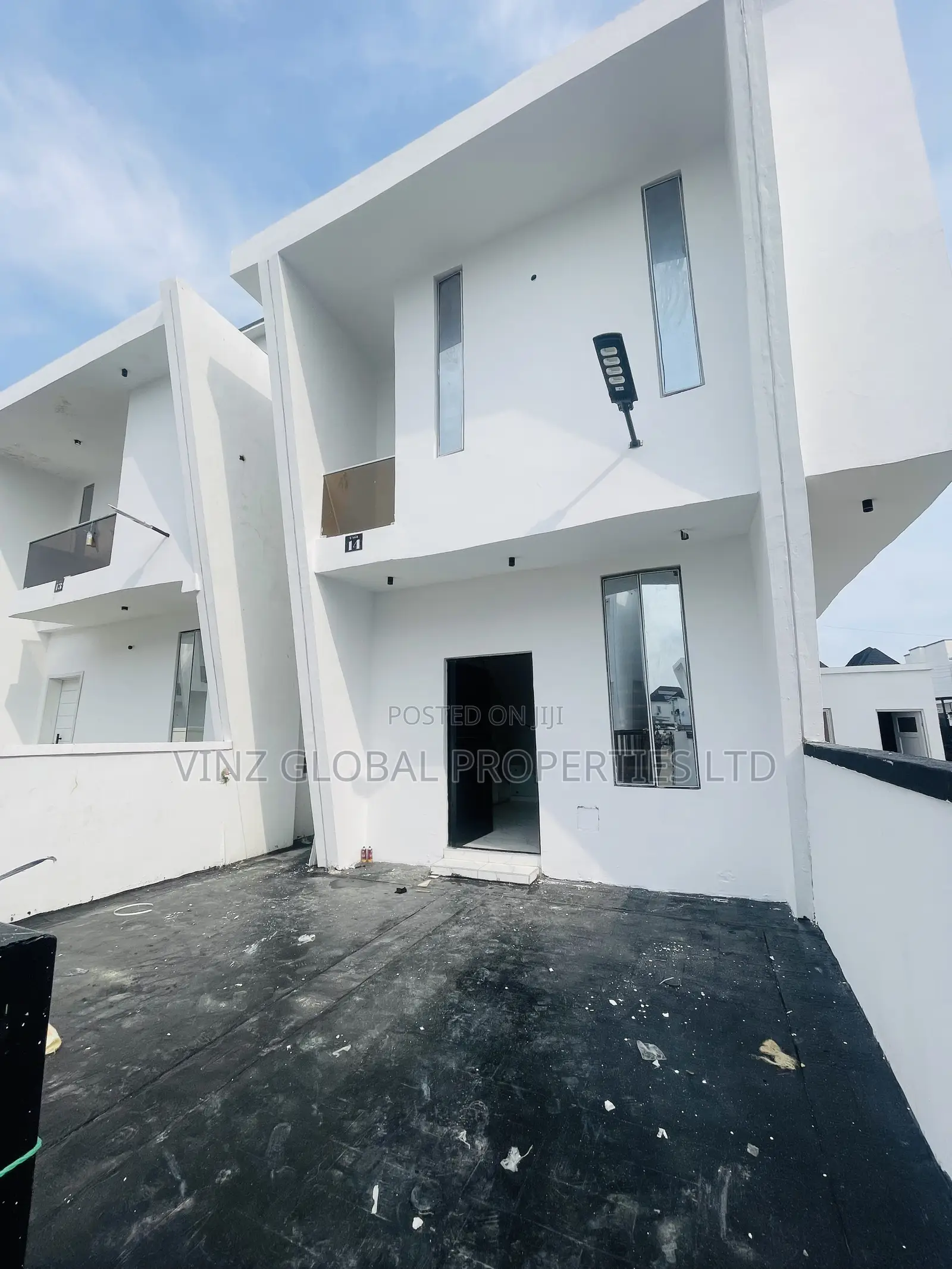 4bdrm Duplex in Lekki for sale