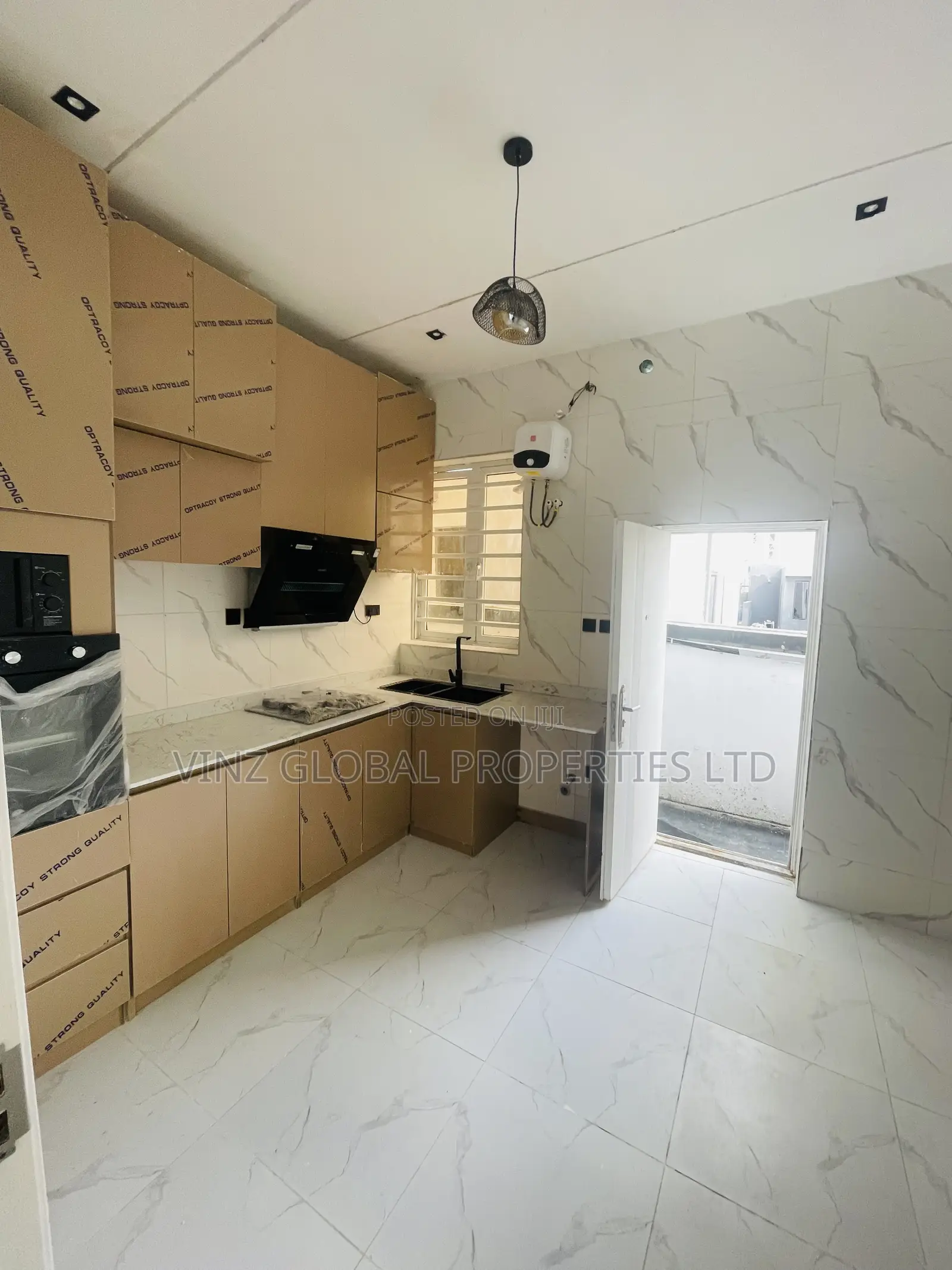 4bdrm Duplex in Lekki for sale