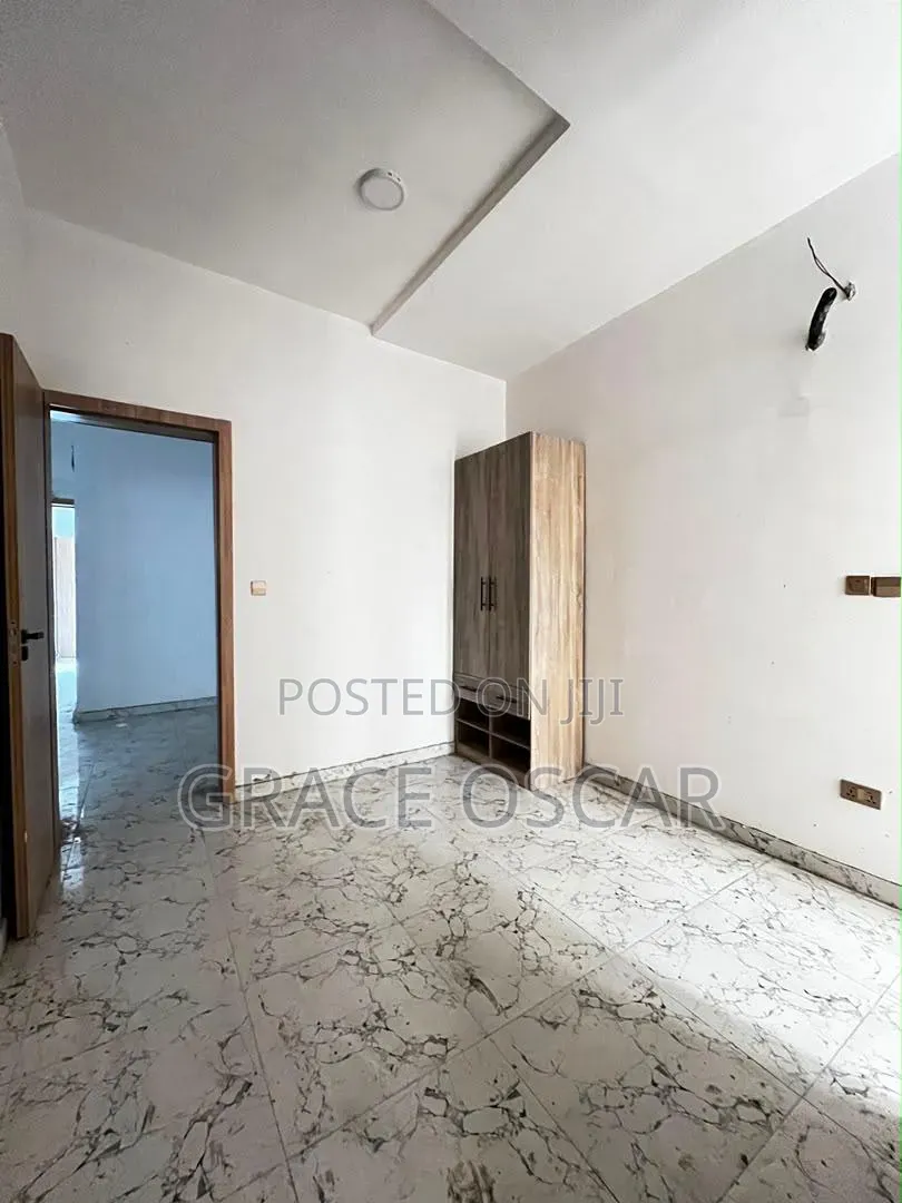 4bdrm Duplex in Ikota for rent