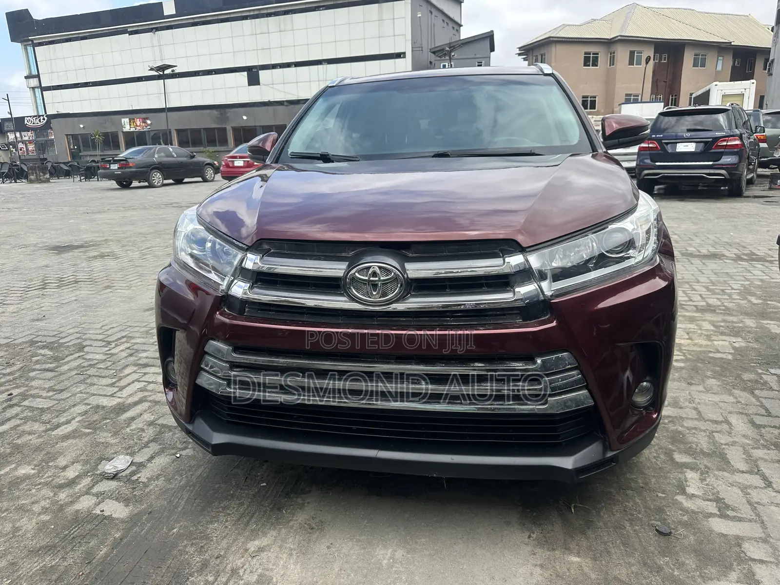 Toyota Highlander XLE V6 4x2 (3.5L 6cyl 6A) 2016 Red