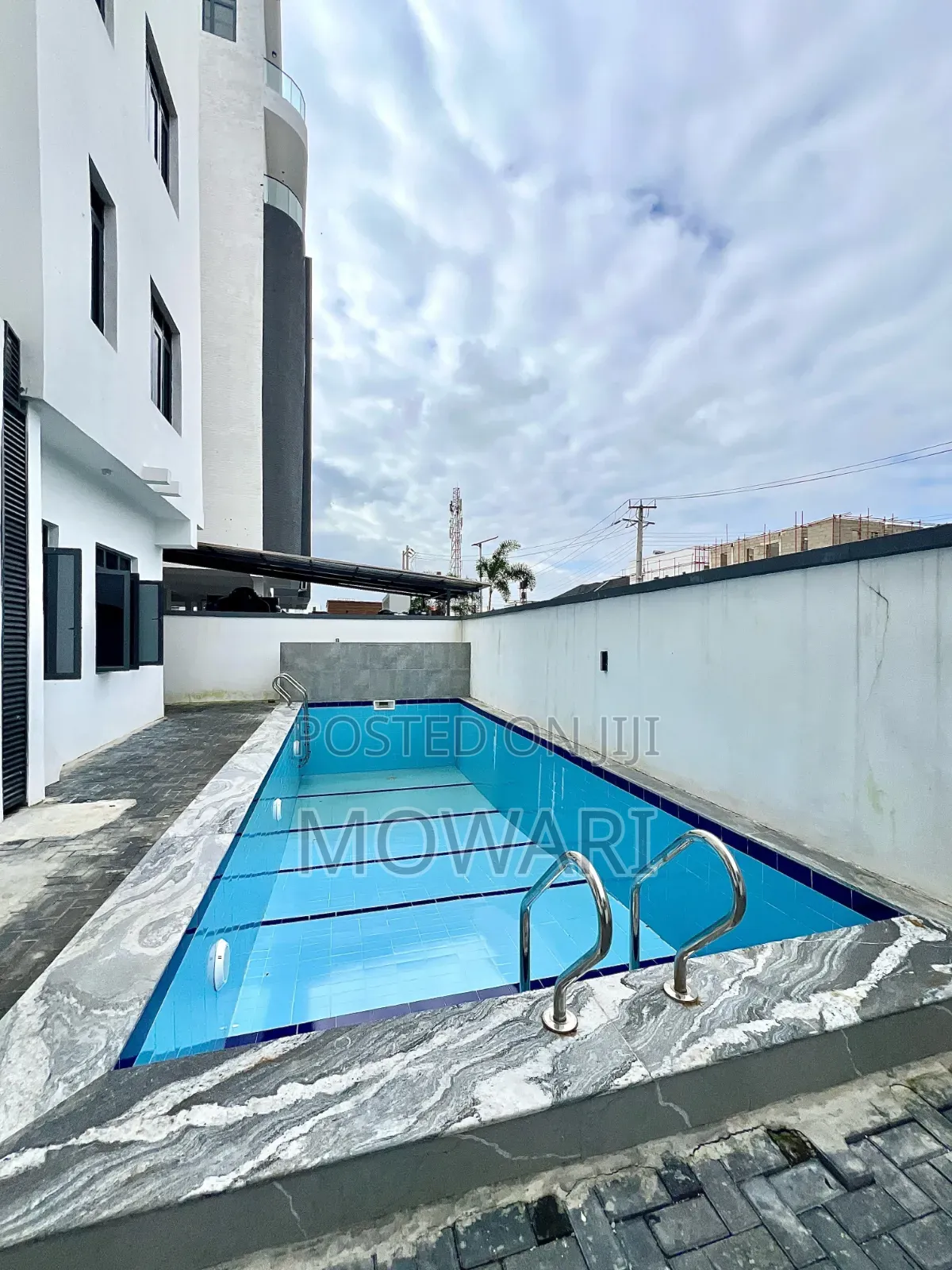 2bdrm Duplex in Lekki Phase 2 for sale