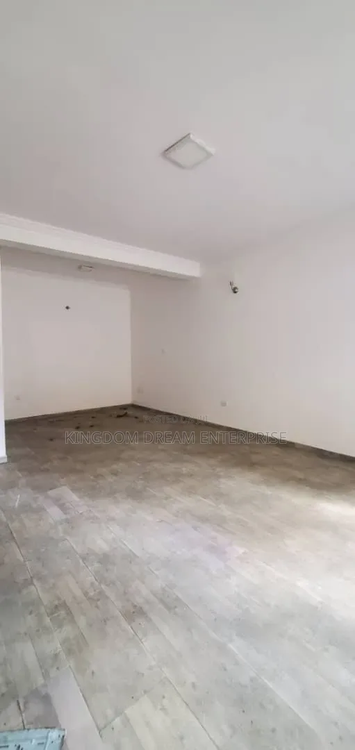3bdrm Duplex in Lekki Phase 1 Lagos for rent