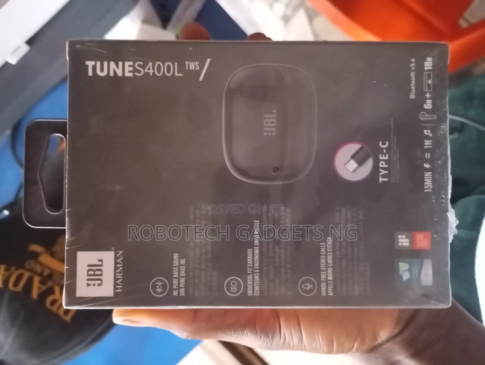 JBL Tunes400L Pure Base Sound Earpods