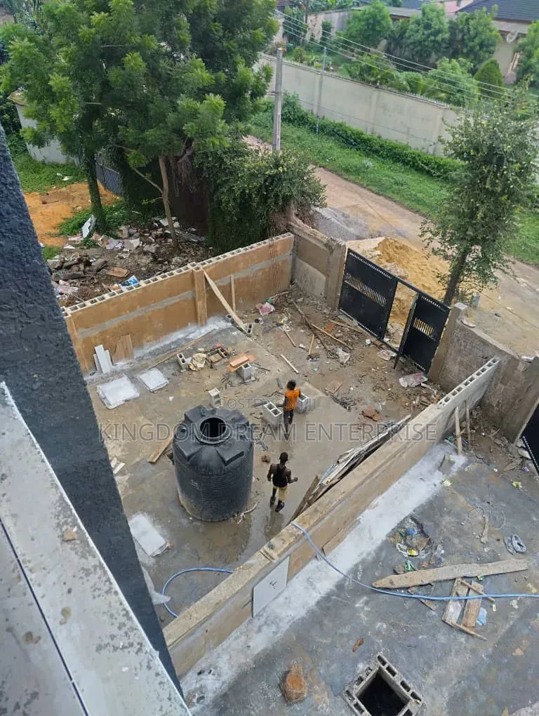 3bdrm Block of Flats in Ikeja Gra Lagos for rent