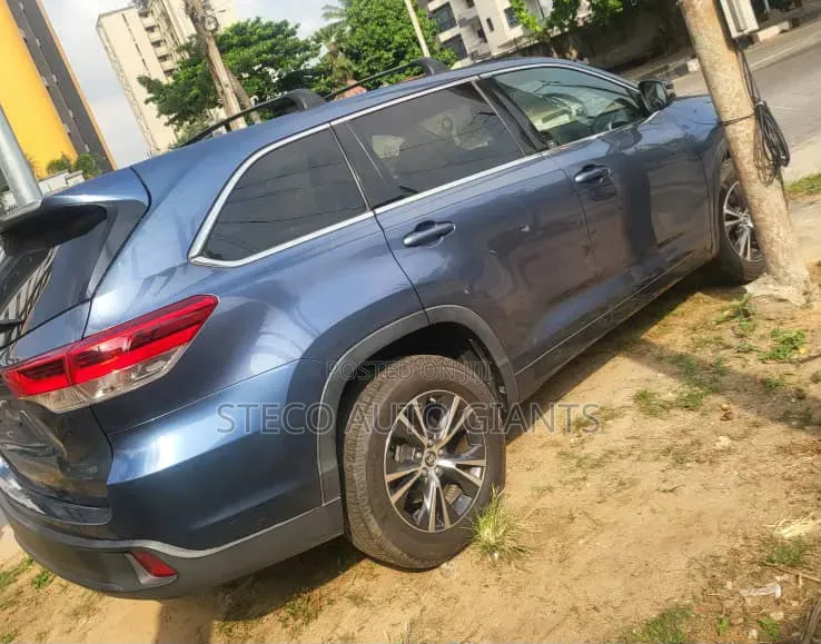 Toyota Highlander 2016