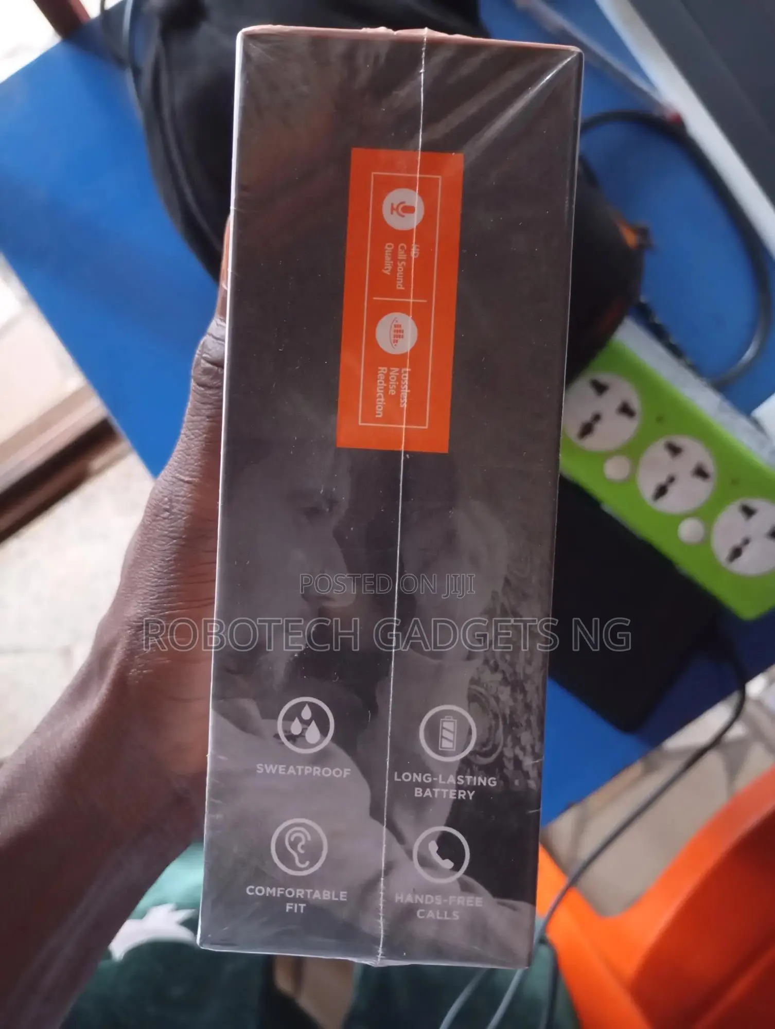 JBL Readefine Smart Lite Earbuds