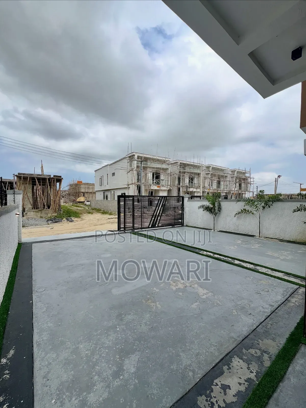 5bdrm Duplex in VGC / Ajah for sale