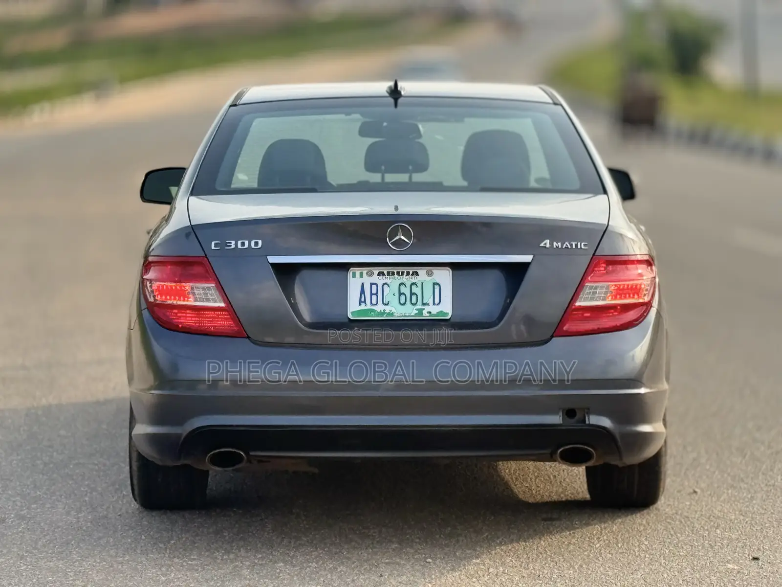 Mercedes-Benz C300 Luxury Sedan AWD (3.0L 6cyl 7A) 2008 Gray
