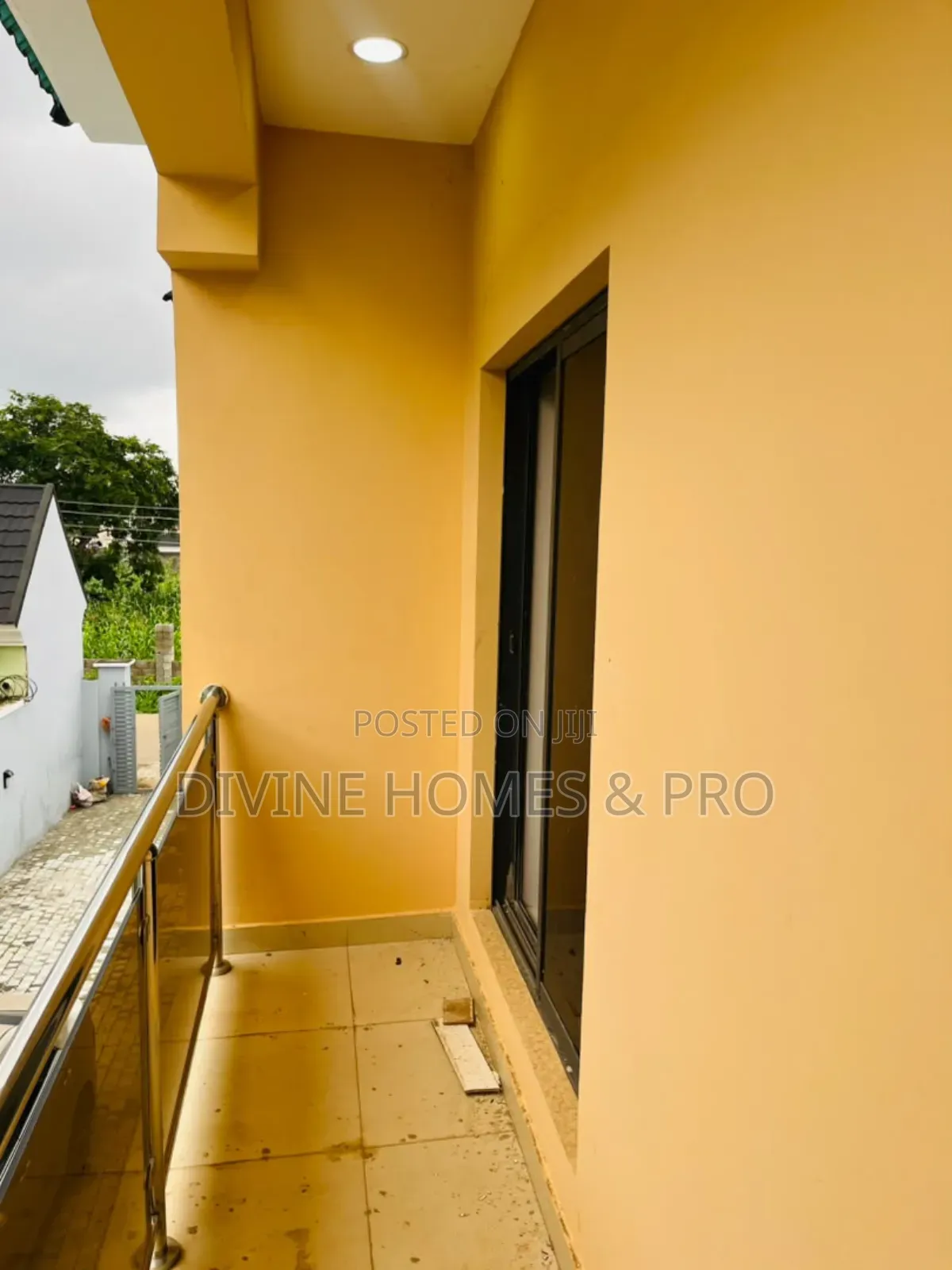 1bdrm Block of Flats in Apo Resettlement for rent