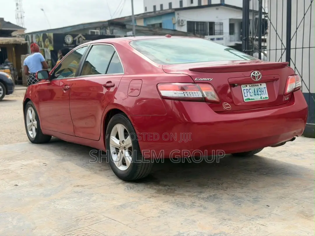 Toyota Camry 2010 Red
