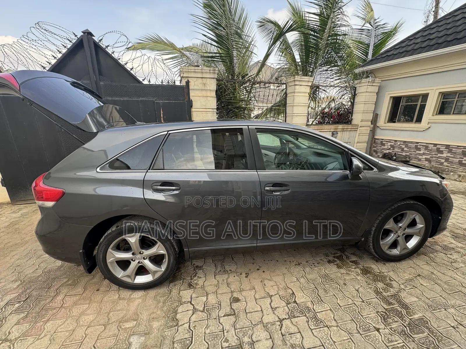Toyota Venza V6 2012 Gray