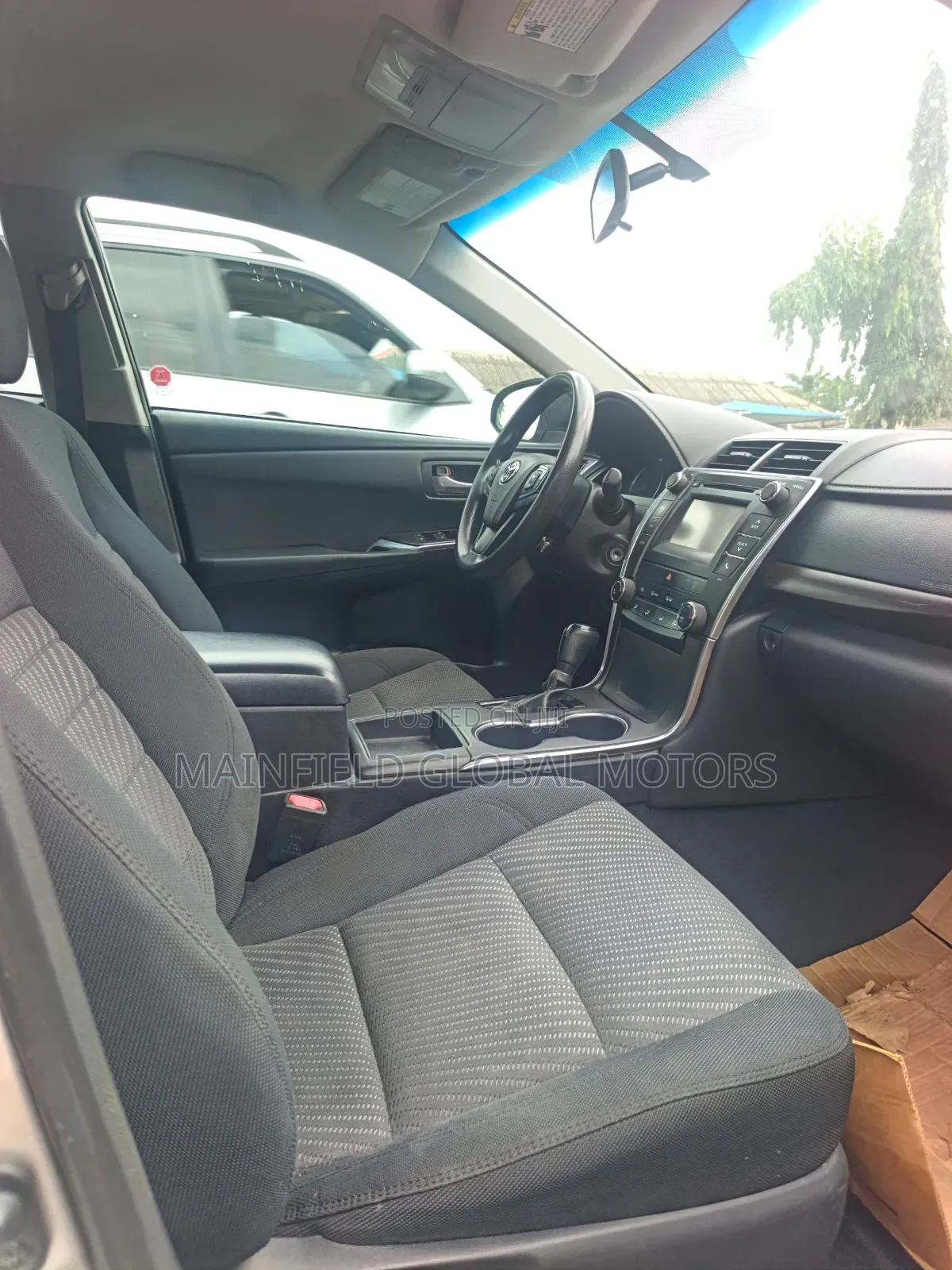 Toyota Camry LE 4dr Sedan (2.5L 4cyl 6A) 2017 Silver