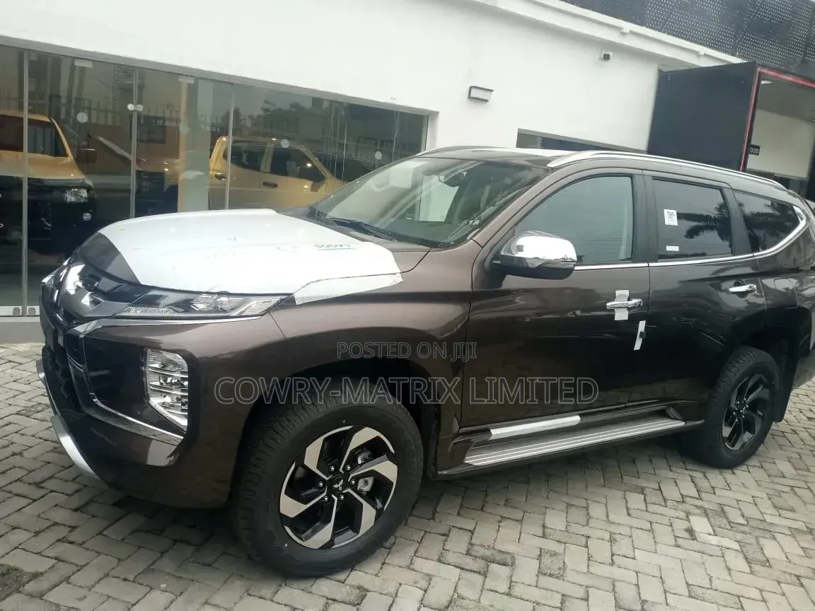 New Mitsubishi Pajero 2025 Black