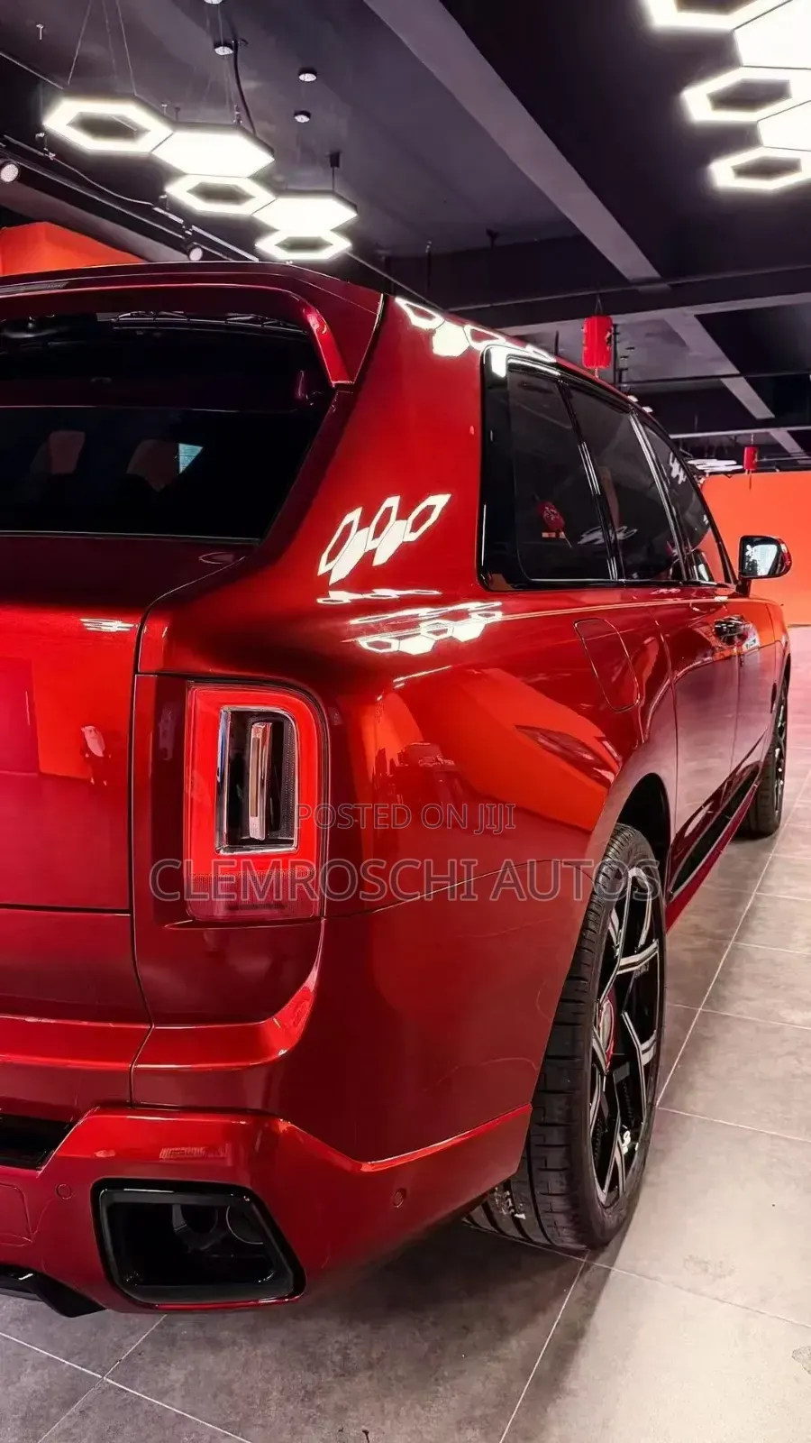 High Quality Certified Complete Original Oven Painting of Luxury Cars