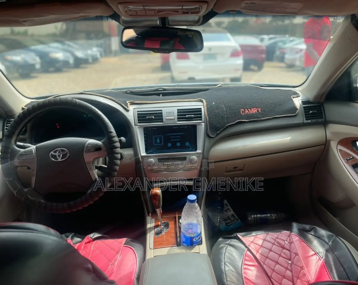Toyota Camry XLE 4dr Sedan (2.4 4cyl 5A) 2008 Gray
