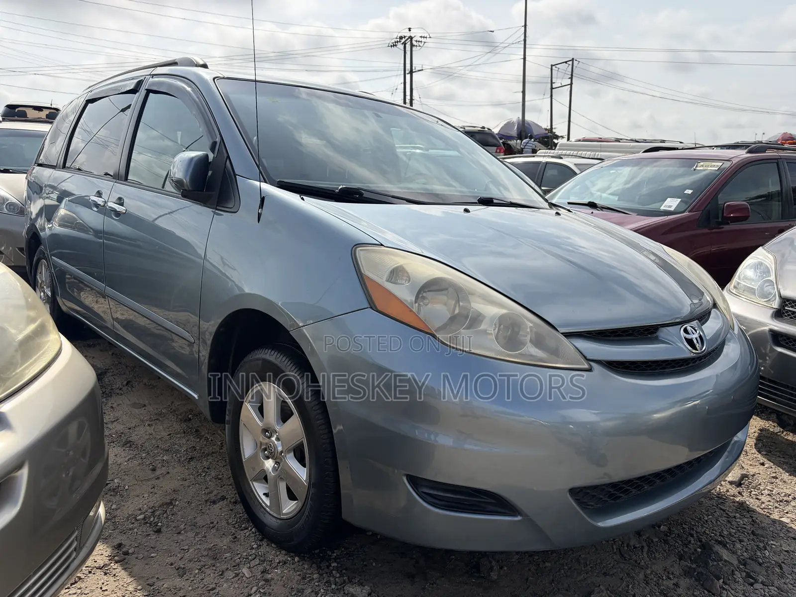 Toyota Sienna LE AWD 2009