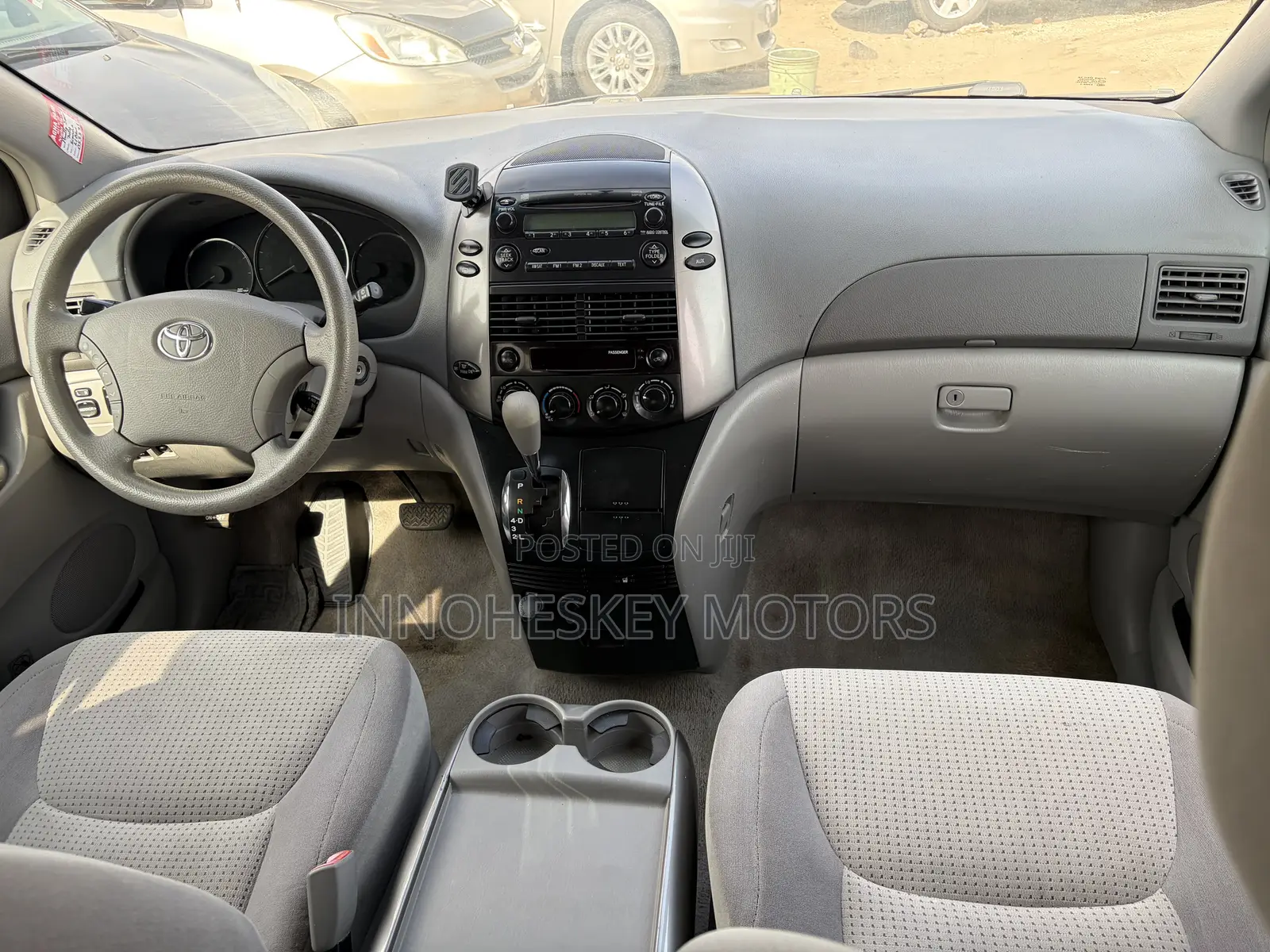 Toyota Sienna LE AWD 2009