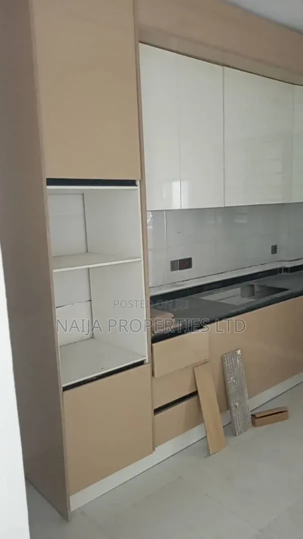 2bdrm Apartment in Harris Drive, Ikota for rent