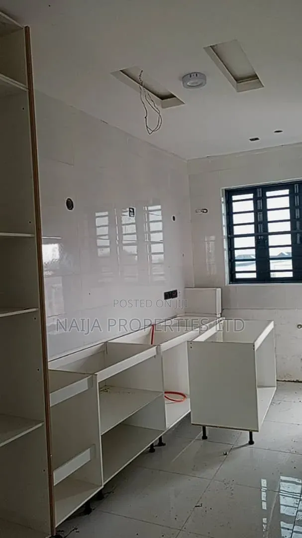 2bdrm Apartment in Harris Drive, Ikota for rent