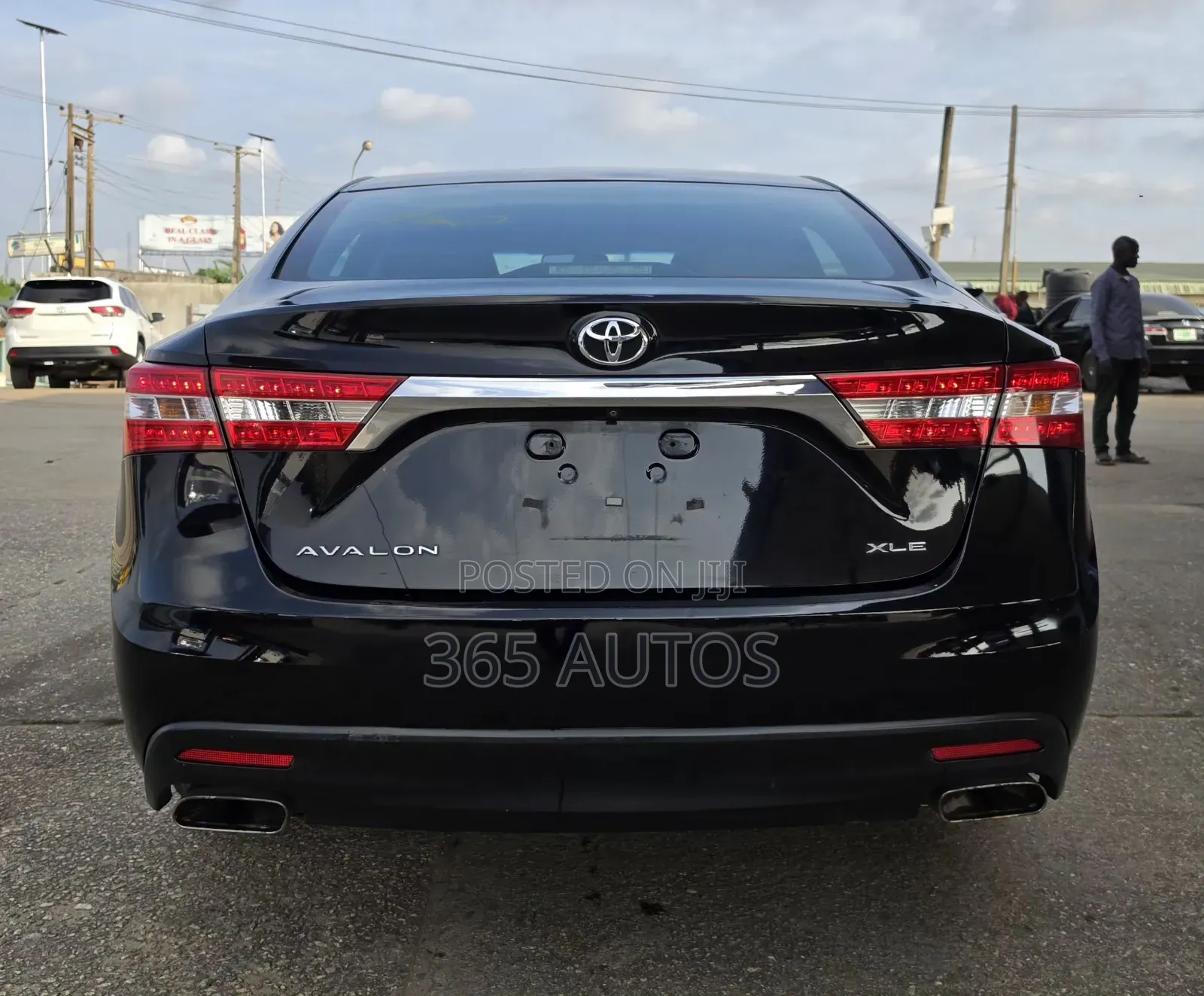 Toyota Avalon XLE Premium Sedan FWD (3.5L 6cyl 6A) 2013 Black