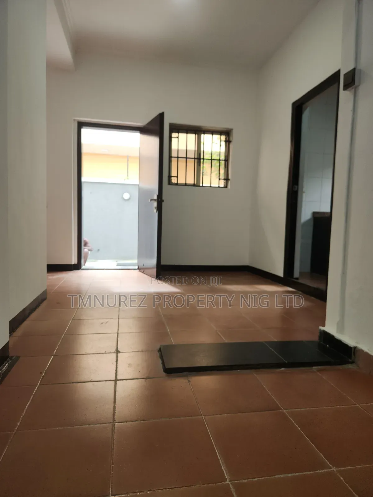 Mini Flat in Lekki Phase 1 for rent