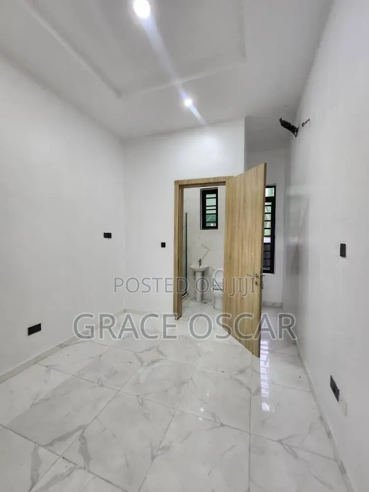 3bdrm Duplex in Ikota for rent