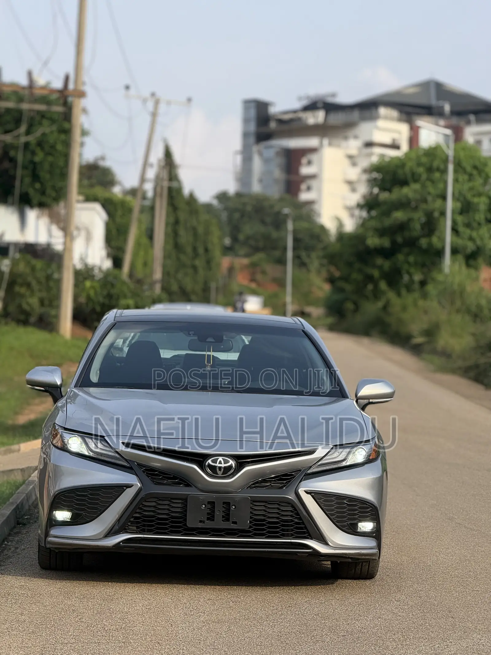 Toyota Camry 2022 Silver