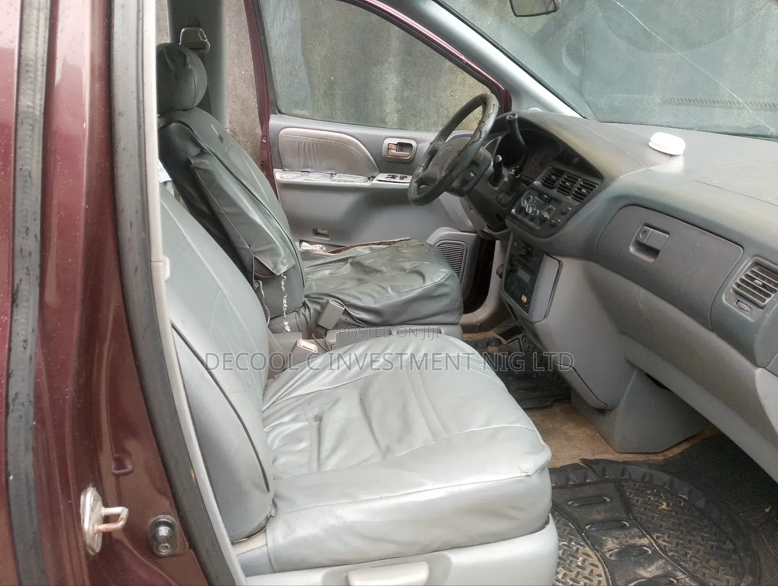 Toyota Sienna LE & 1 hatch 2000 Red