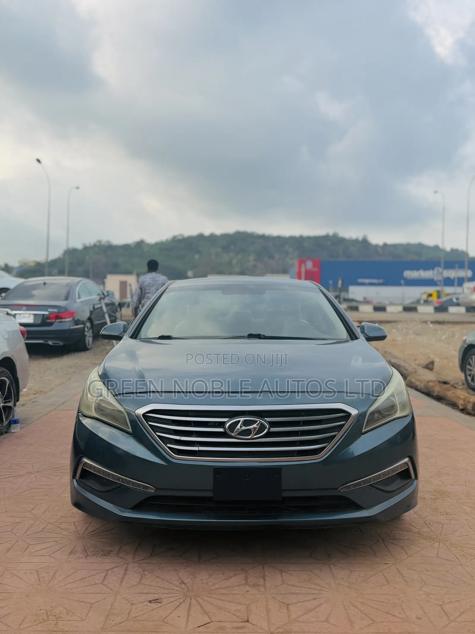 Hyundai Sonata Base Sedan FWD (2.4L 4cyl 6A) 2016 Green
