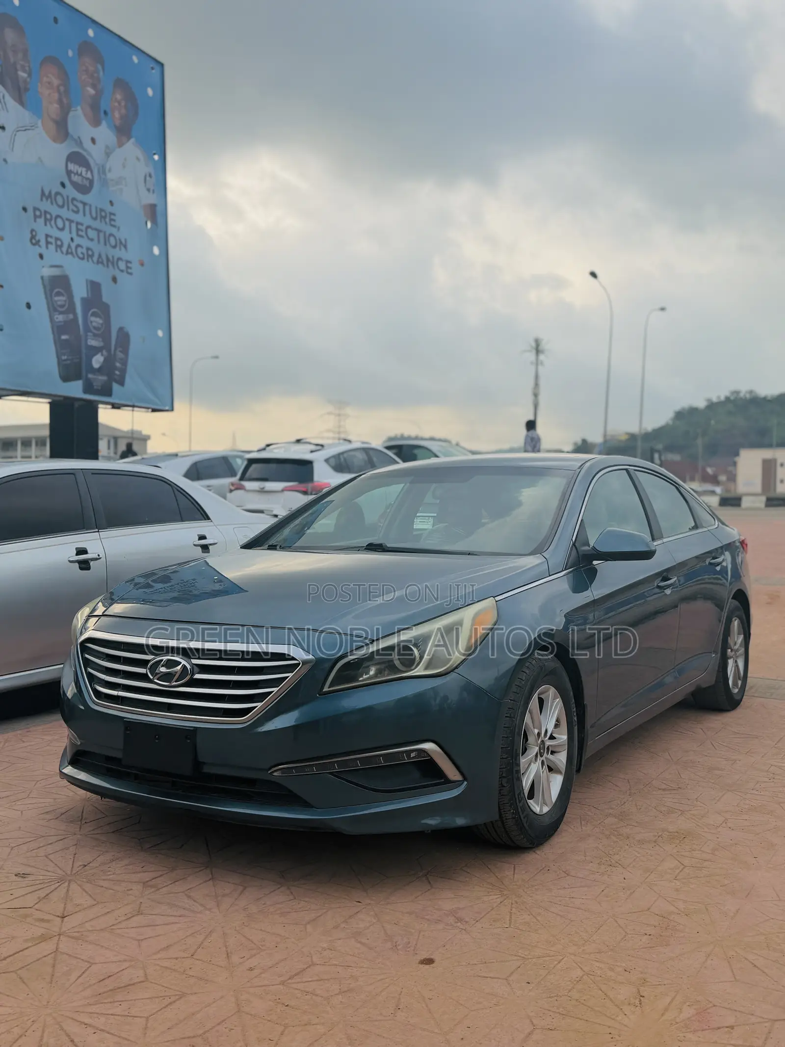 Hyundai Sonata Base Sedan FWD (2.4L 4cyl 6A) 2016 Green