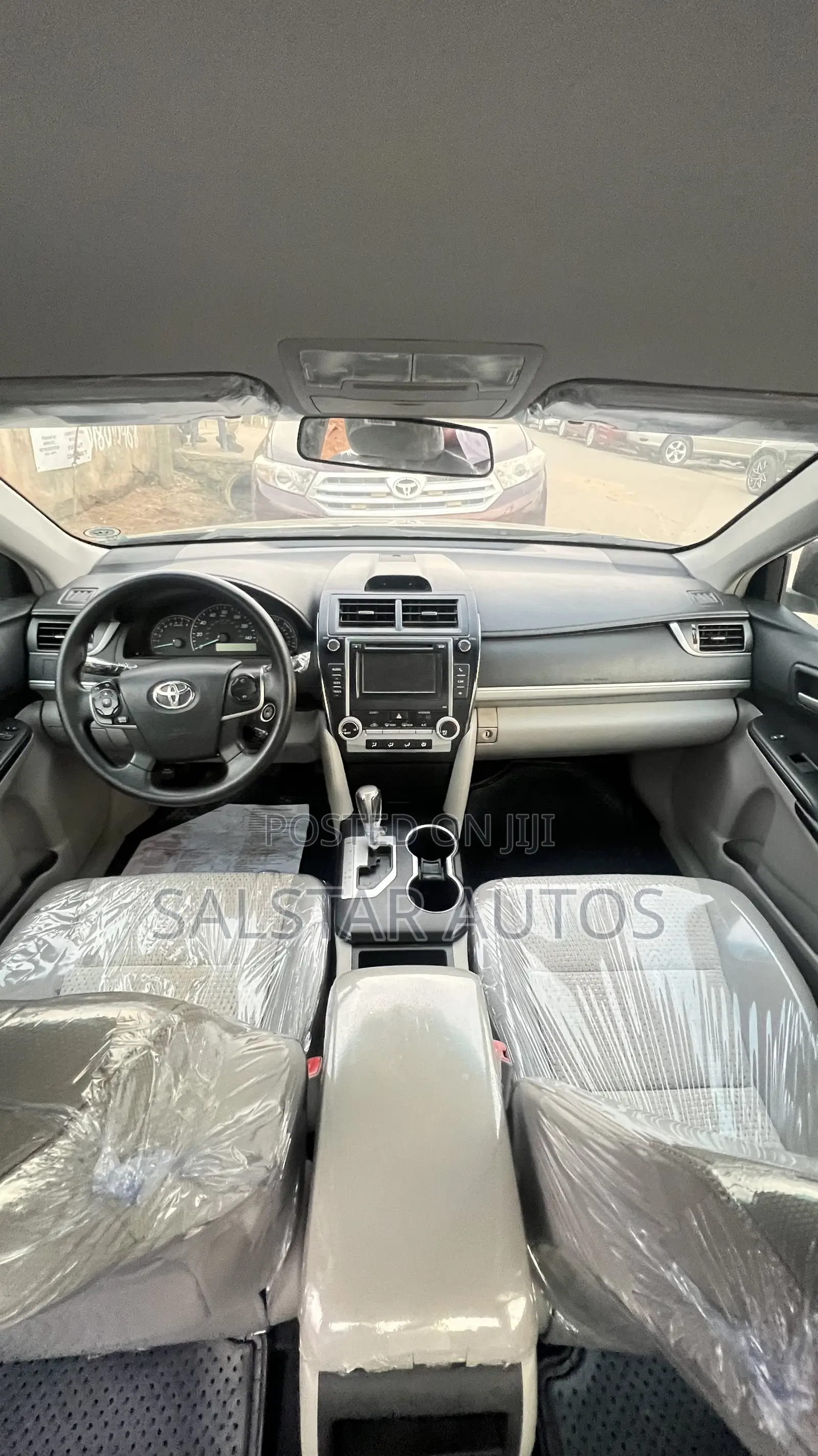 Toyota Camry LE 4dr Sedan (2.5L 4cyl 6A) 2013 Gray