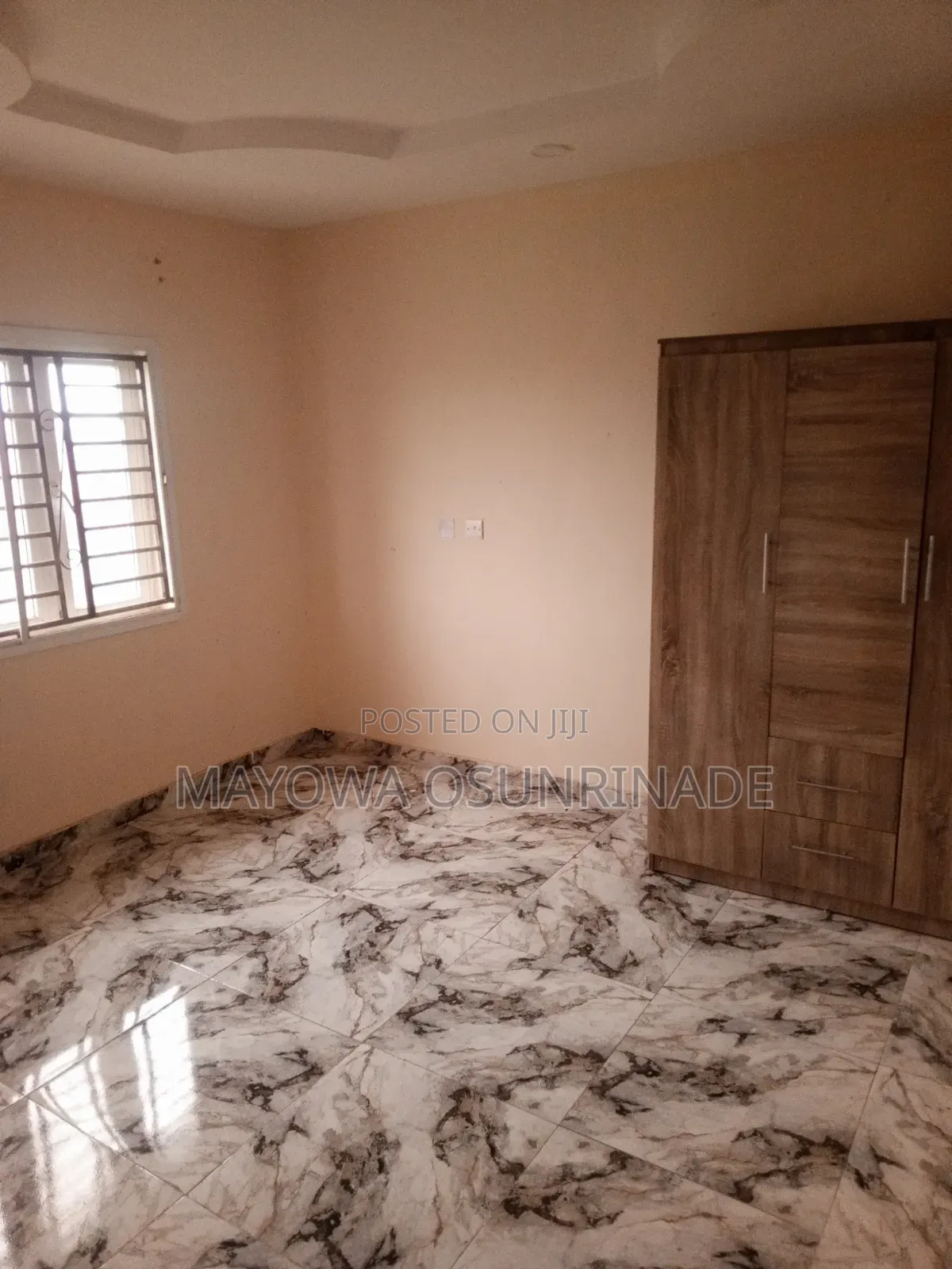3bdrm Apartment in Ologuneru for rent