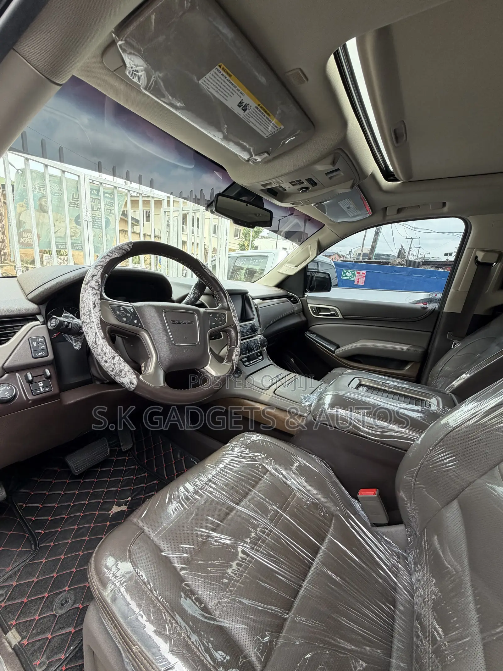 GMC Yukon Denali 4x4 2018 Gray