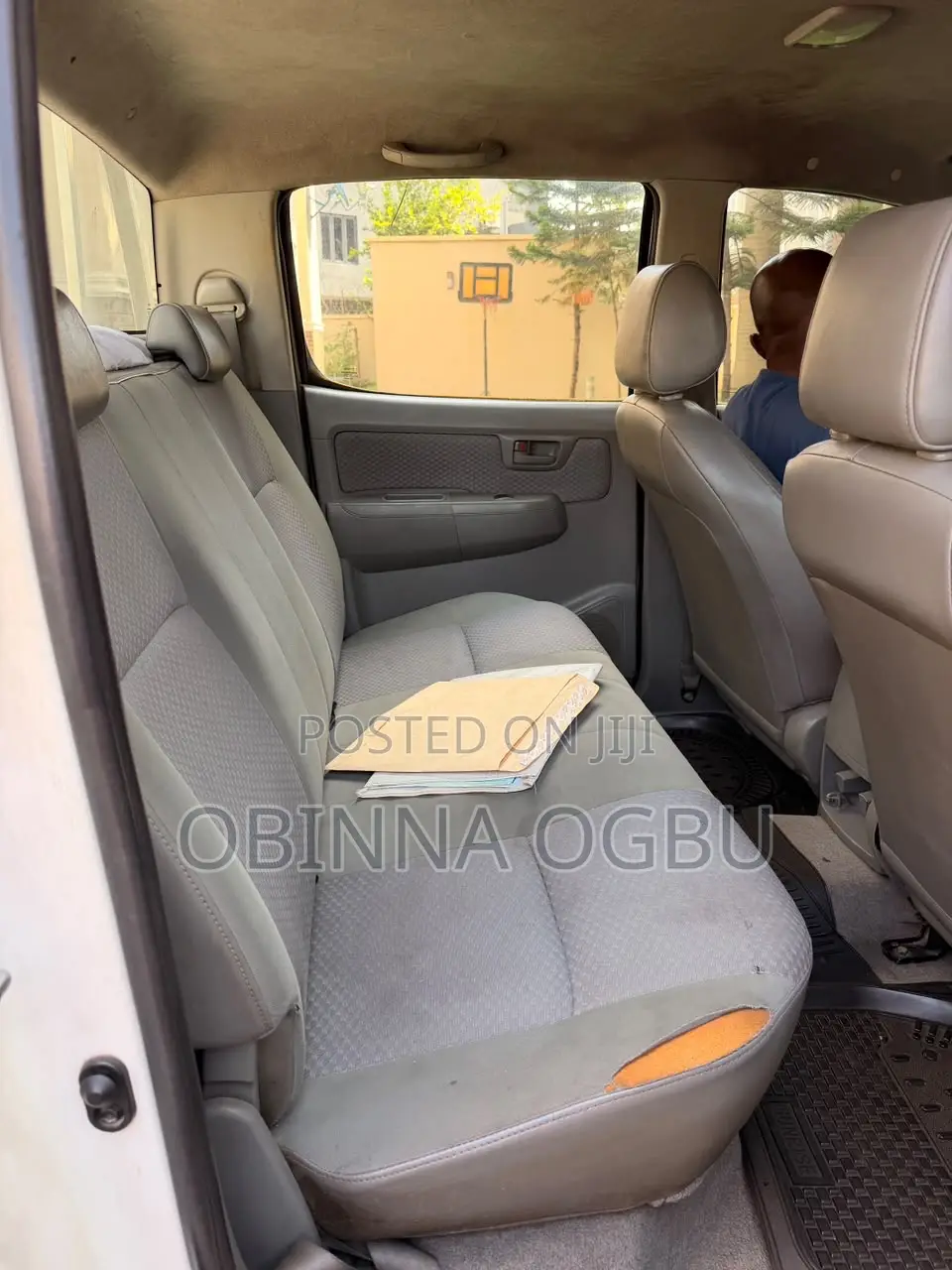 Toyota Hilux 2011 White