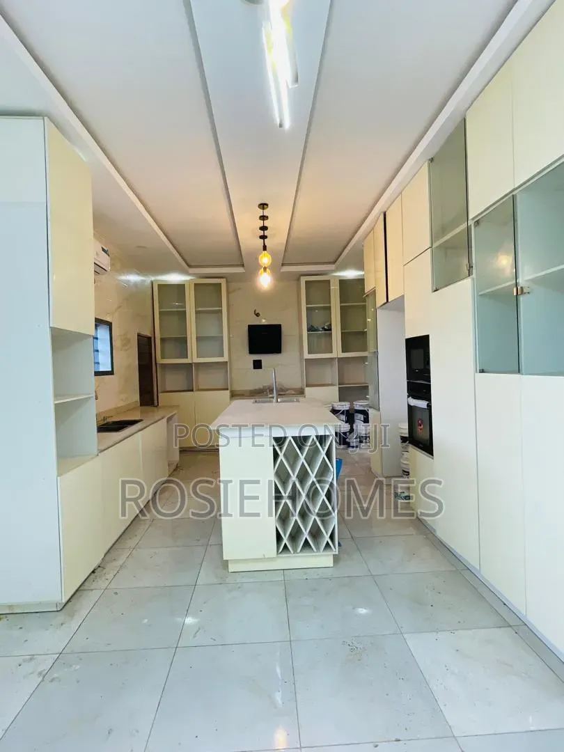 4bdrm Duplex in Chaplin Court, Abraham Adesanya Estate for rent
