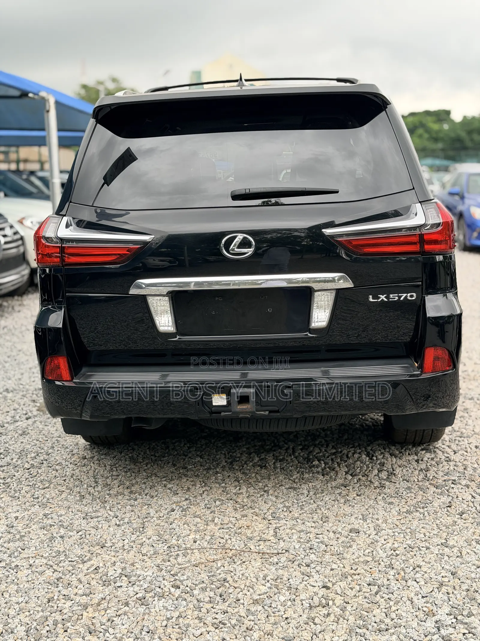 Lexus LX 570 AWD 2017 Black