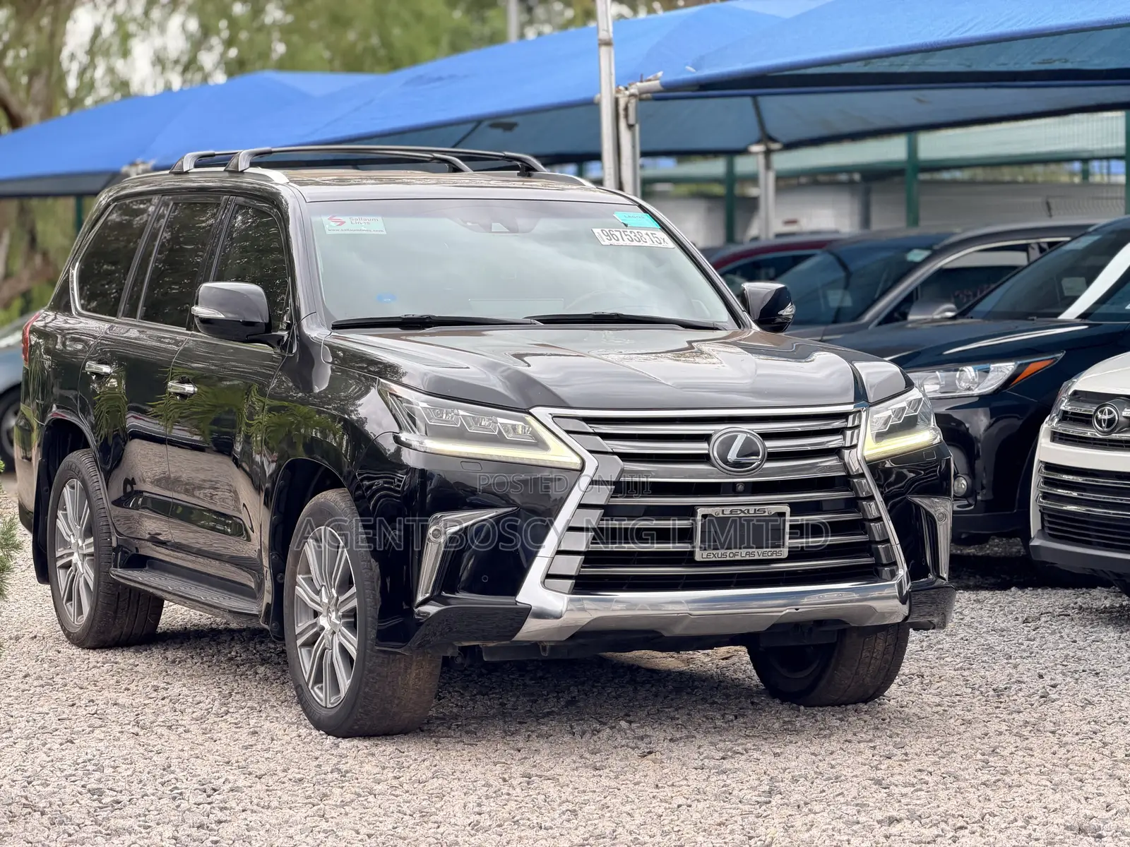 Lexus LX 570 AWD 2017 Black