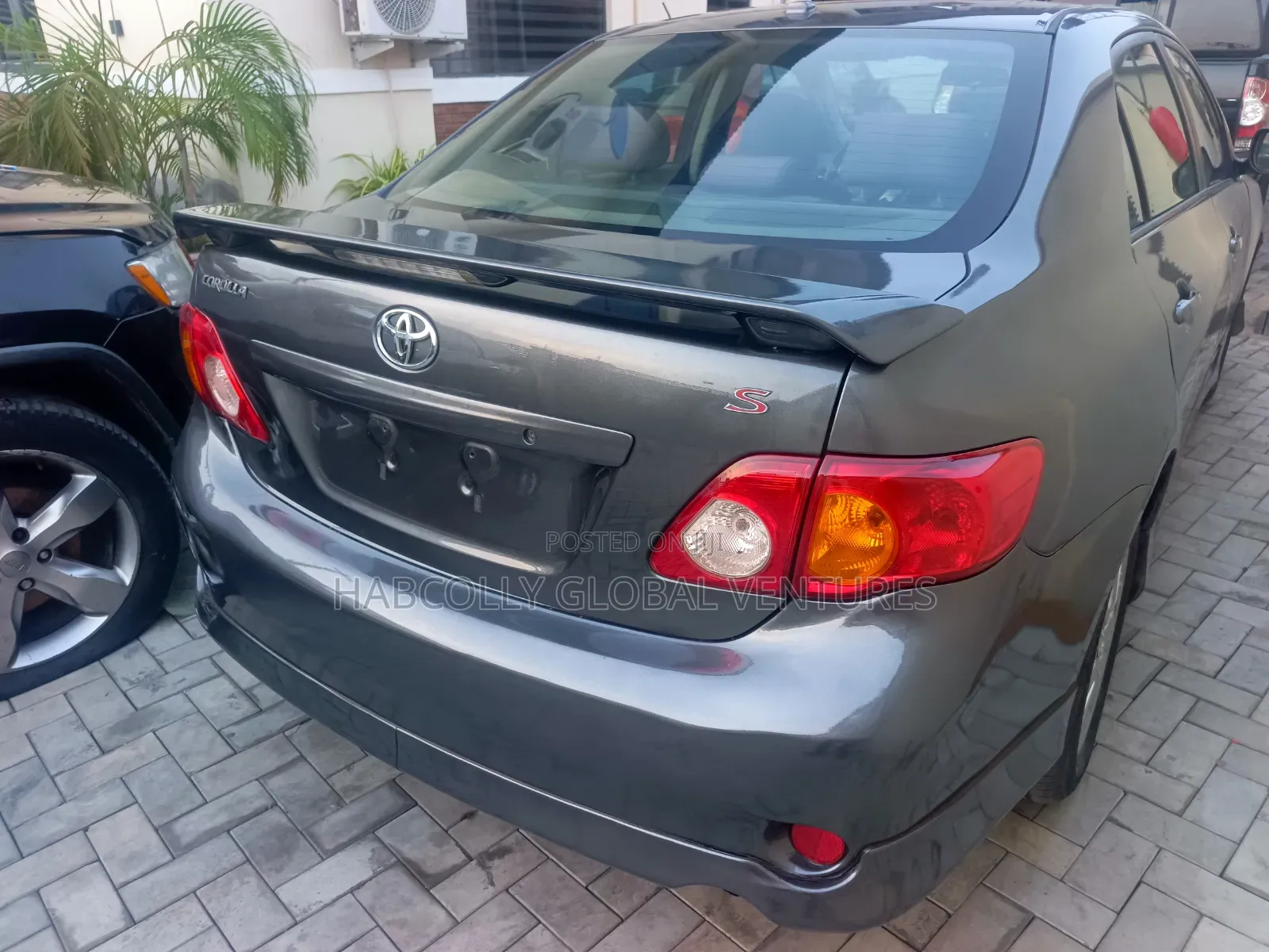 Toyota Corolla 2010 Gray