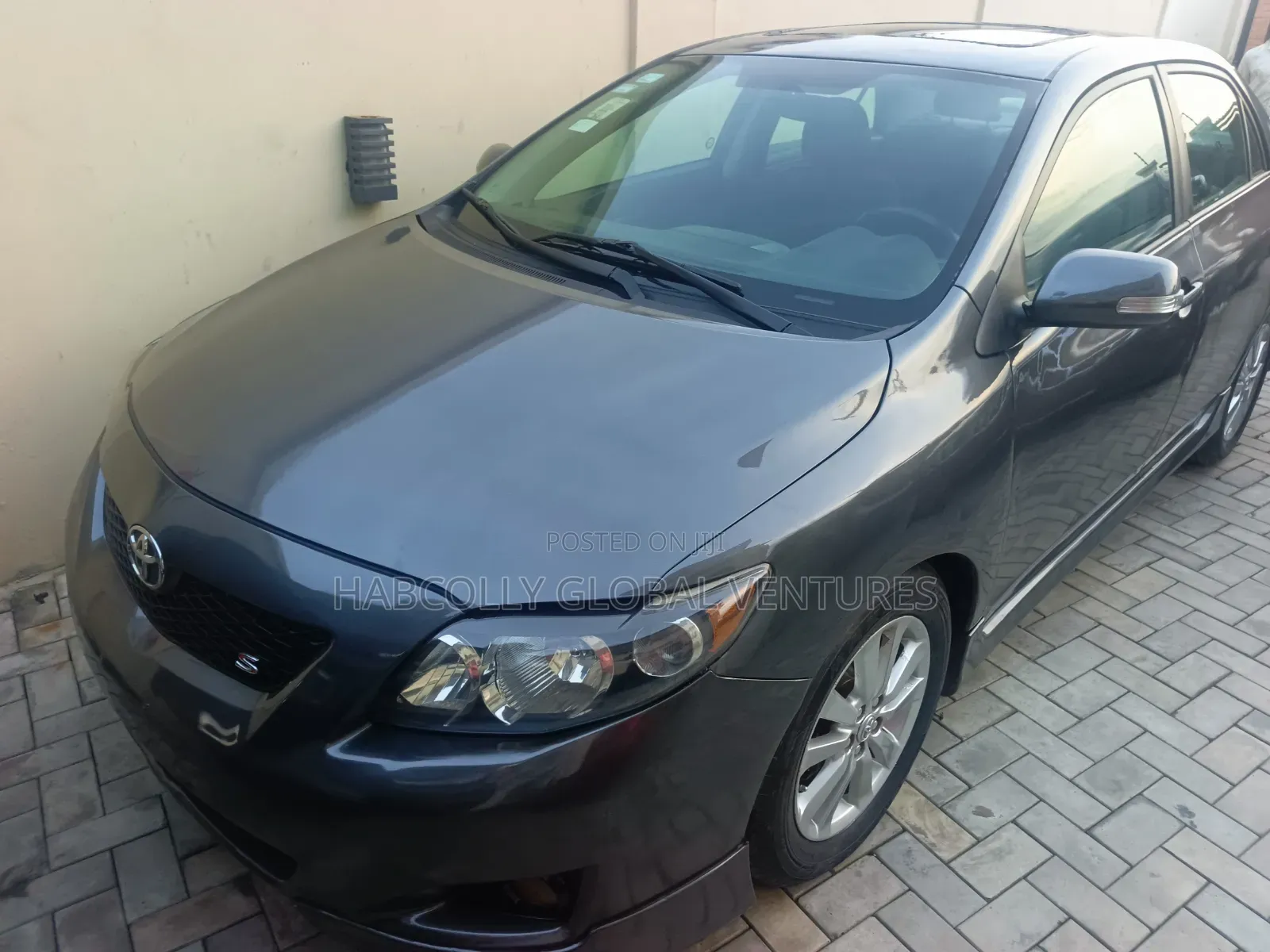 Toyota Corolla 2010 Gray