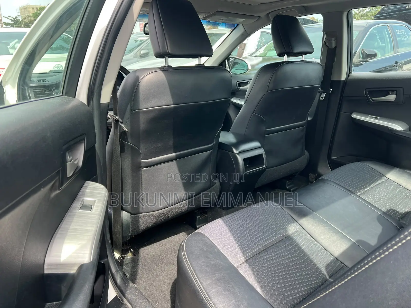Toyota Camry SE V6 4dr Sedan (3.5L 6cyl 6A) 2013 White
