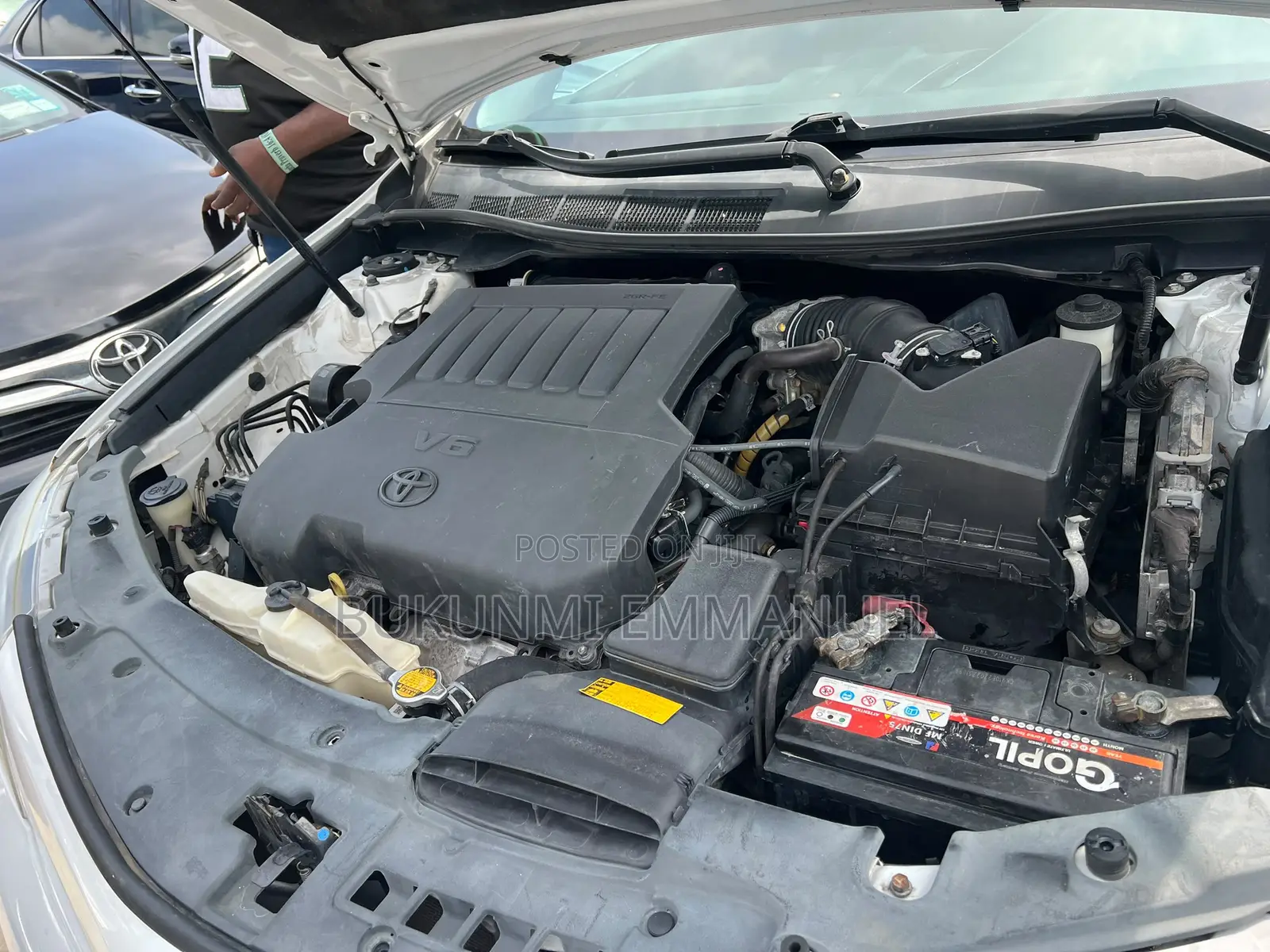 Toyota Camry SE V6 4dr Sedan (3.5L 6cyl 6A) 2013 White
